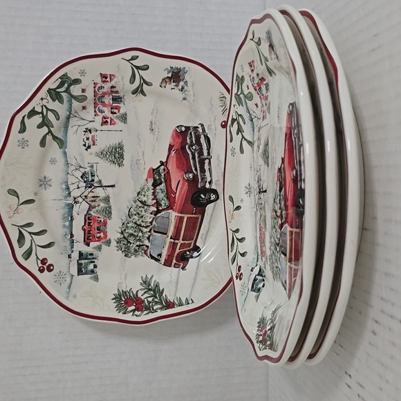 Set of 4 Better Homes and Garden Festive Holiday Plates - Picture 2 of 16